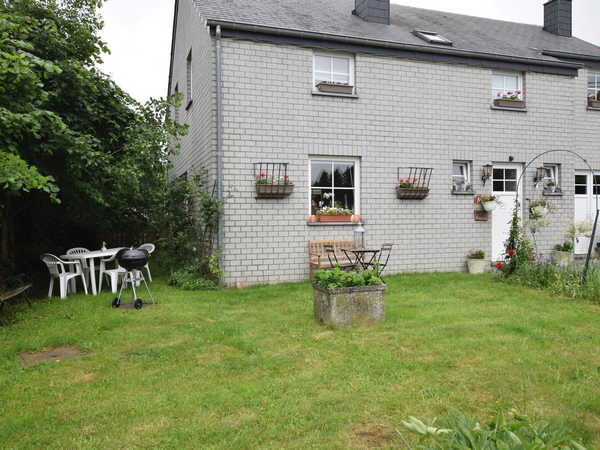 Cozy Apartment In Paliseul With Garden Carlsbourg ภายนอก รูปภาพ