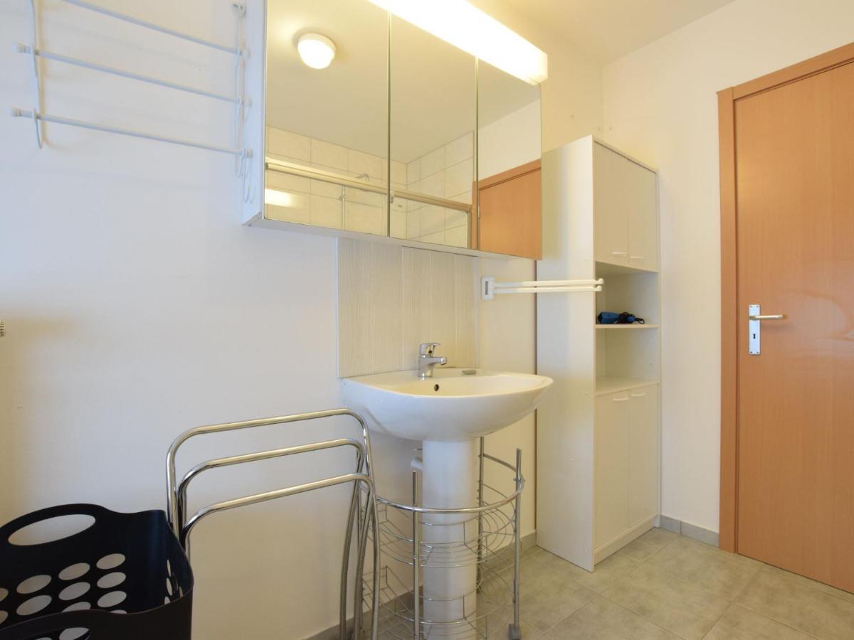 Cozy Apartment In Paliseul With Garden Carlsbourg ภายนอก รูปภาพ