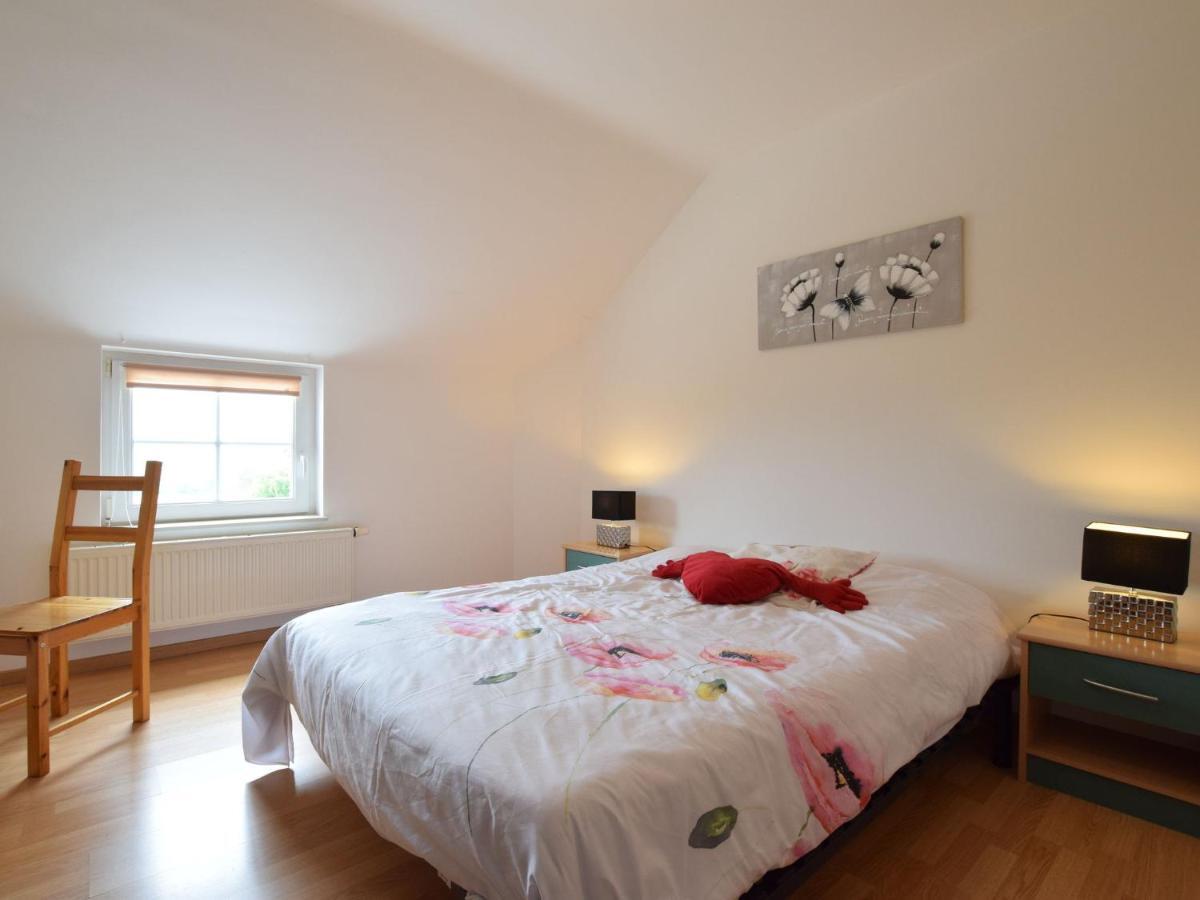 Cozy Apartment In Paliseul With Garden Carlsbourg ภายนอก รูปภาพ